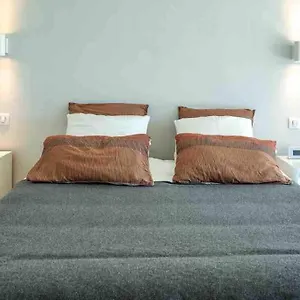 https://marina-baie-des-anges-amiral.fr-provencehotel.com
