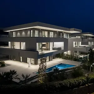 Hadrie Luxury And Azimut Apartament Malinska