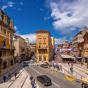 https://apartment-forever.primorje-gorskikotar.com