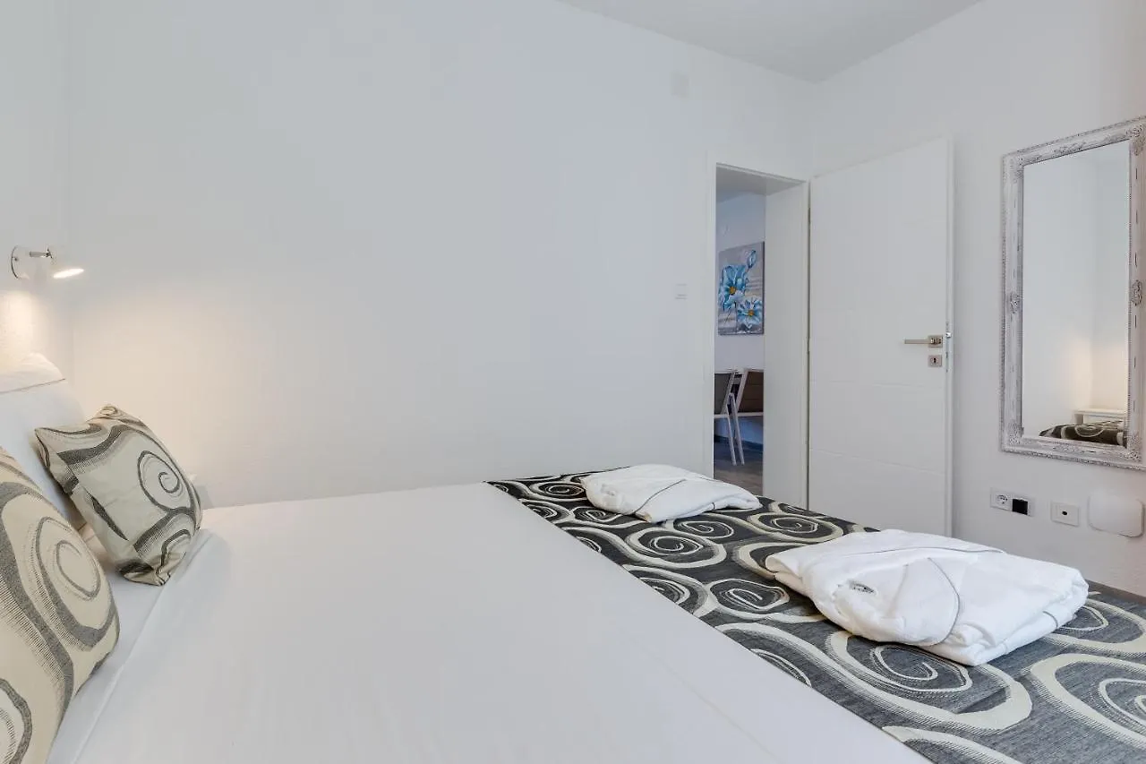 Appartamento Apartmani Kastelina Vir