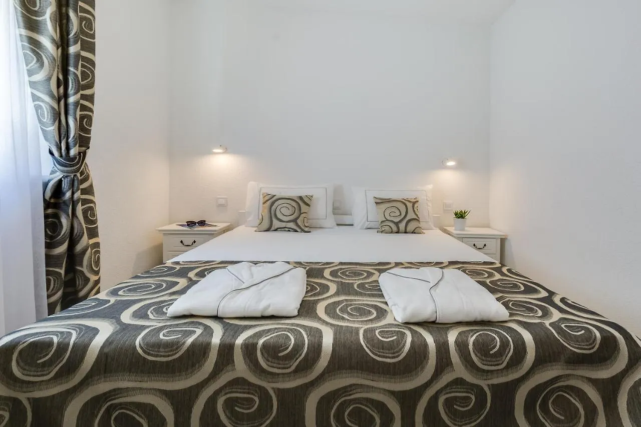 Apartmani Kastelina Vir Appartamento