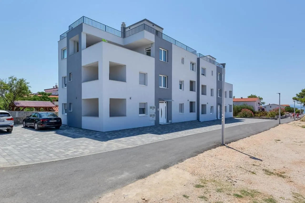 Apartmani Kastelina Vir
